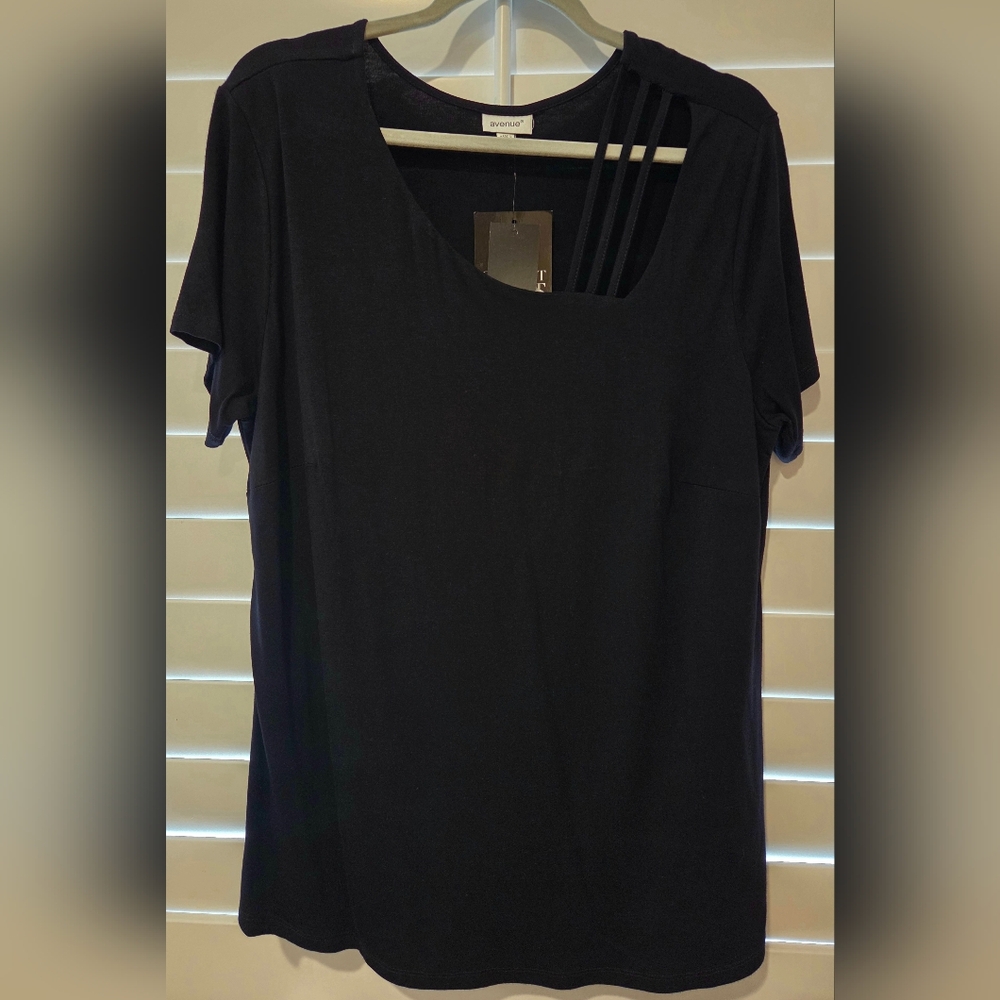 Black Shortsleeve Top With Unique Neckline